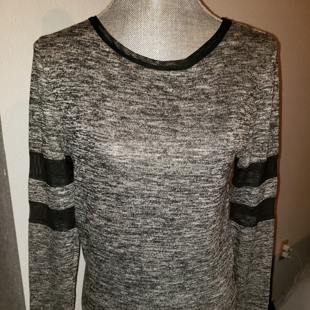 Black  w/white heather top.